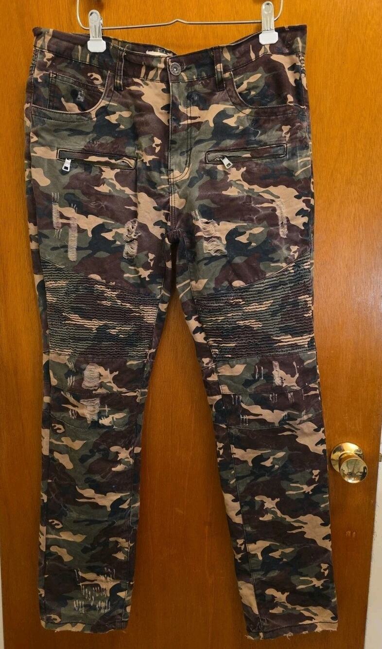 Evolution in Design Purple Green Camo Pants Men’s 36x31 Distressed Streetwear